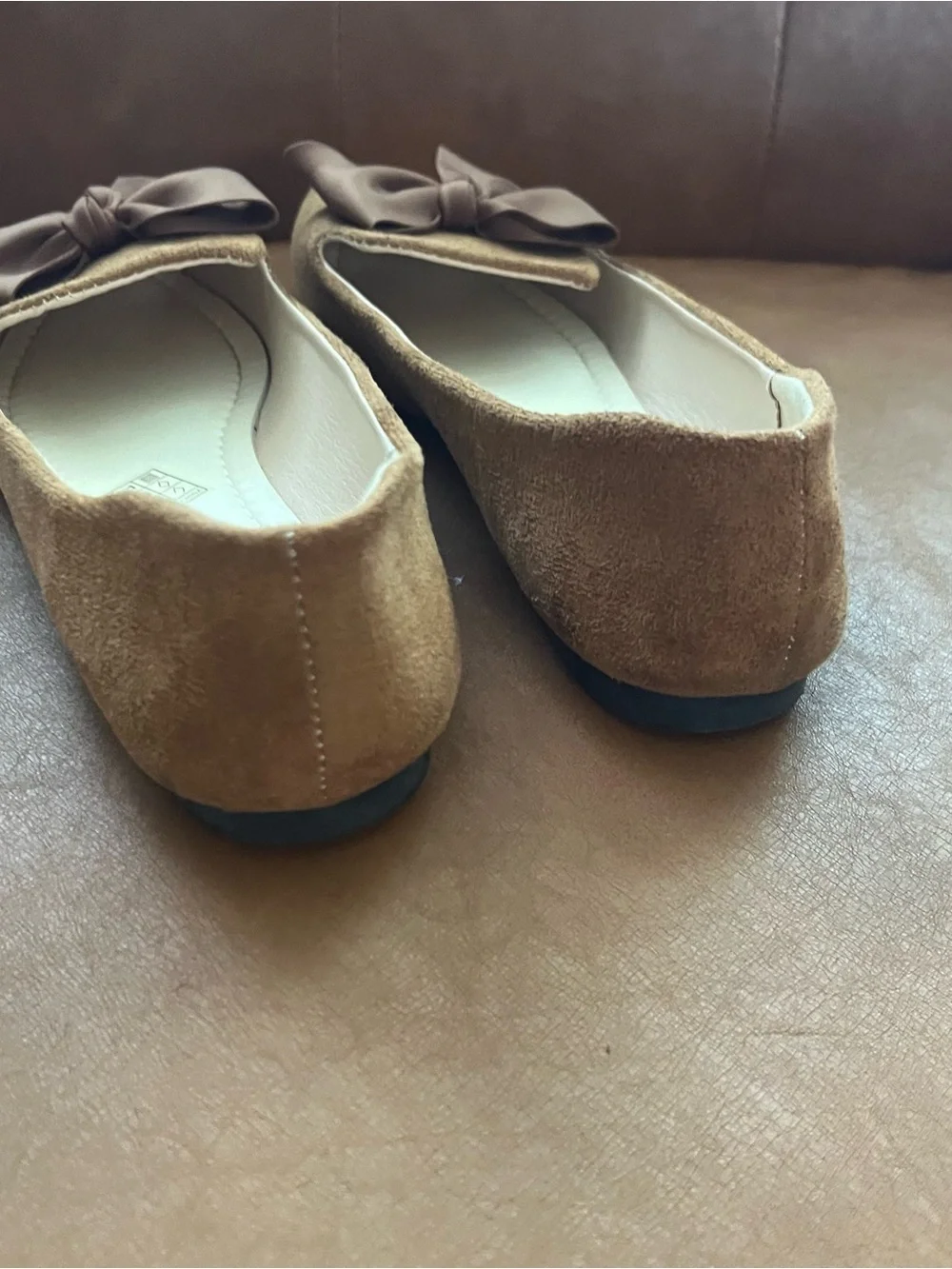 Women’s Ribbon Ballet Flat light Comfortable Shoes Sz 10 Cognac Pointed-Toe